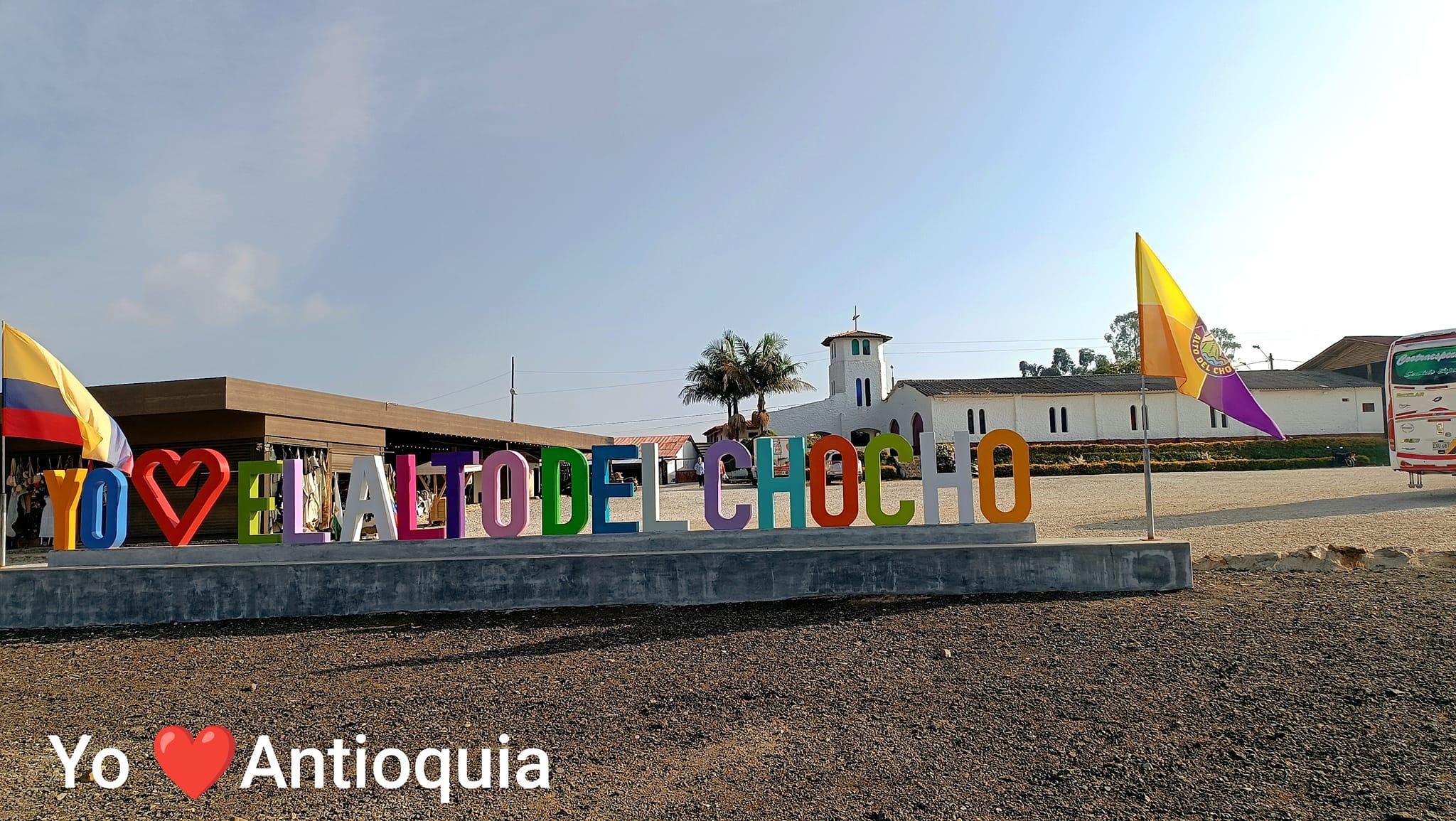 Tour Guatapé y Piedra del Peñol desde Medellín · Inicio del recorrido: