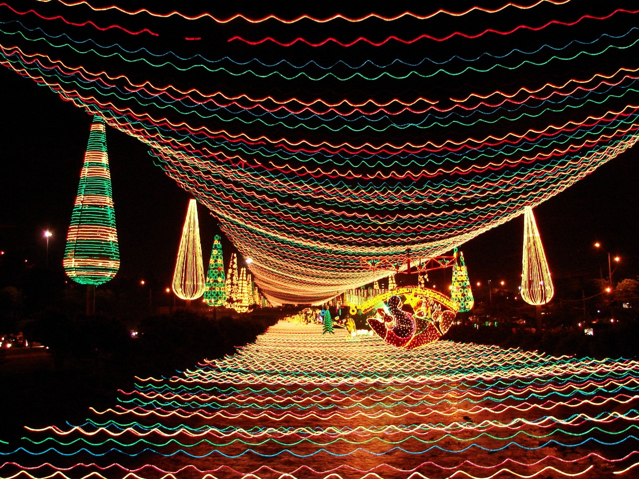Medellin Lights Tour - Christmas Lighting - Colombia - Tourist Plan