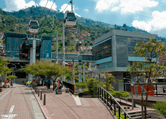 Tour Silleteros en Santa Elena - Parque Arví - Medellín Antioquia Colombia