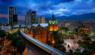 City Tour Medellín - Planea tu viaje a Colombia - ColombiaTours.Travel