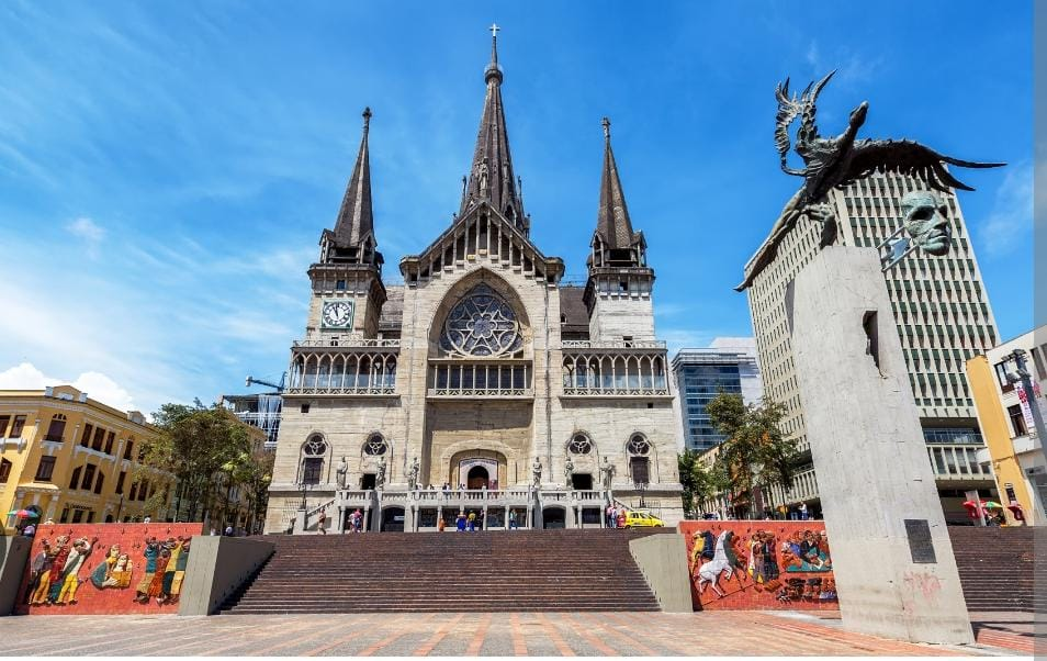 Catedral Basílica de nuestra señora del Rosario de Manizales, Eje Cafetero