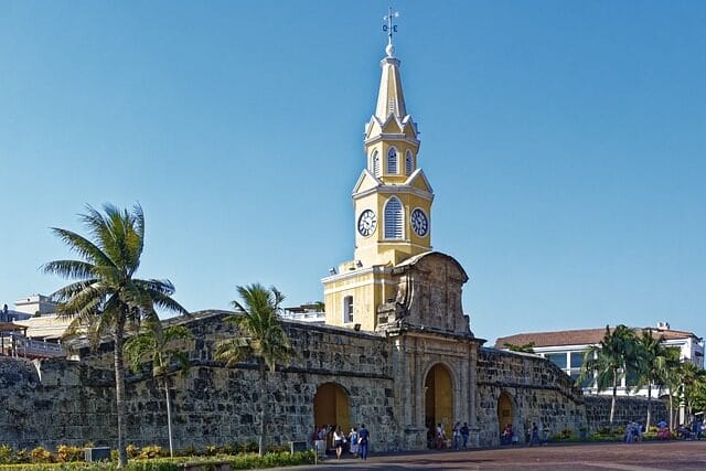 lugar para visitar en colombia, la torre del reloj