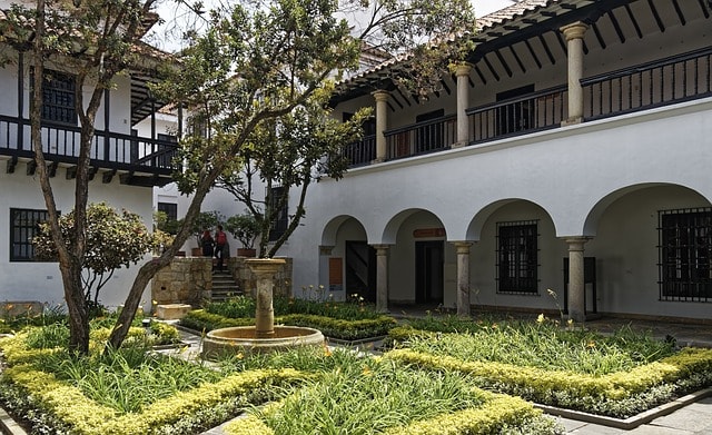 colombia, bogotá, colonial building