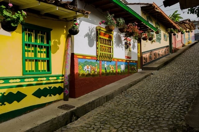 colombia, guatape, tourism