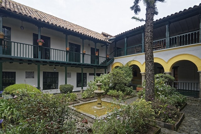 colombia, bogotá, colonial building