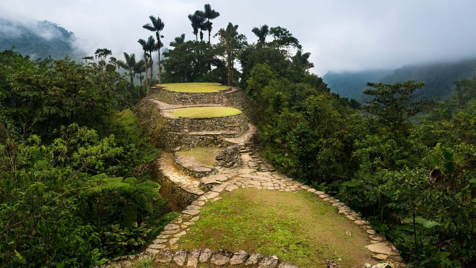 santa marta colombia - ciudad perdida en colombia