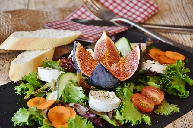 salad, figs, cheese, comidas colombianas, episodios, novelas, telenovela, página