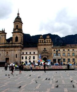 City Tour Bogotá - Planea tu viaje a Colombia - ColombiaTours.Travel Viajar a Bogotá Colombia