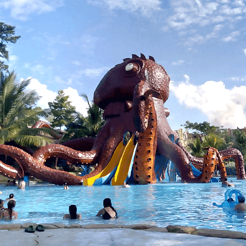 Tour Hacienda Nápoles - Arma tu Plan en Medellín Colombia con ColombiaTours.Travel